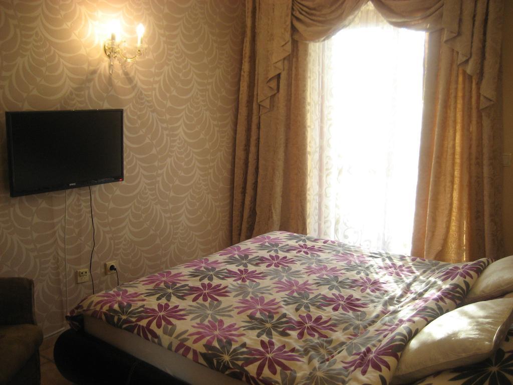 Guest House Maja ノヴィ・サド エクステリア 写真