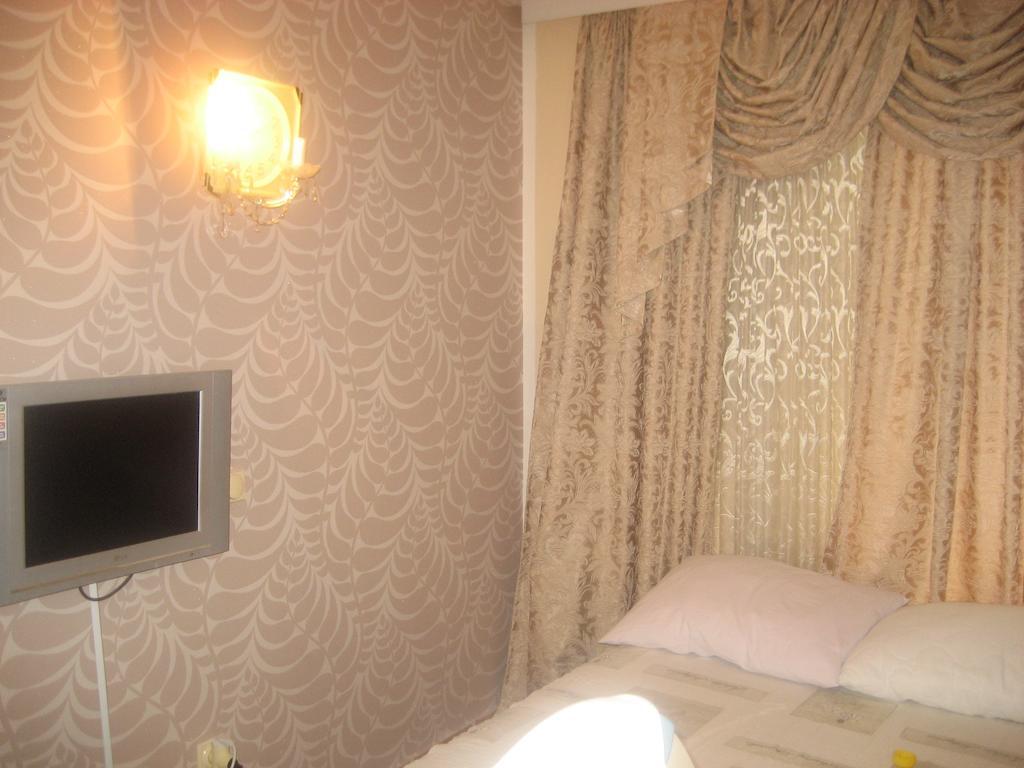 Guest House Maja ノヴィ・サド エクステリア 写真